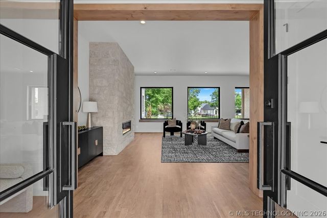 17683 E White Tail Cove, Owasso, OK 74055