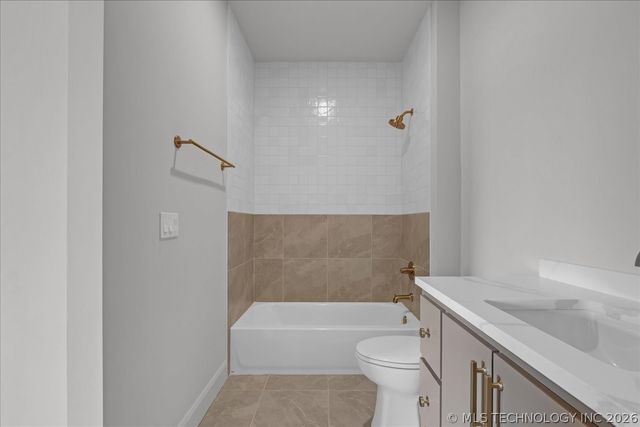 17683 E White Tail Cove, Owasso, OK 74055