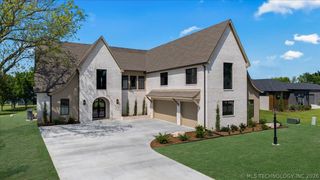 17683 E White Tail Cove, Owasso, OK 74055
