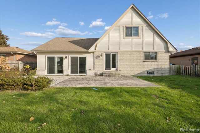 19750 Rosin Drive, Clinton Township, MI 48038
