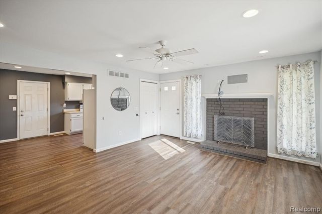 19750 Rosin Drive, Clinton Township, MI 48038