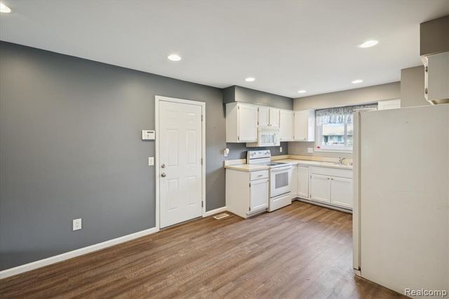 19750 Rosin Drive, Clinton Township, MI 48038