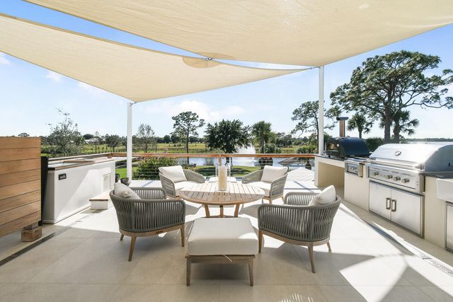 2541 SW Trailside Path, Stuart, FL 34997