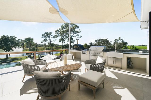 2541 SW Trailside Path, Stuart, FL 34997