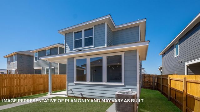 318 Santo Domingo RD, Bastrop, TX 78602