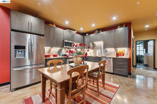 425 E 11Th St 6, Oakland, CA 94606