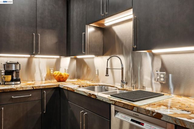 425 E 11Th St 6, Oakland, CA 94606