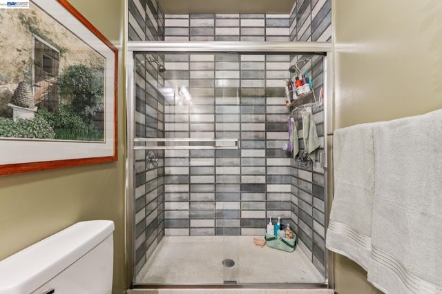 425 E 11Th St 6, Oakland, CA 94606