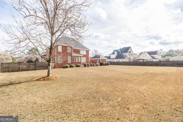 202 Avondale Circle, Warner Robins, GA 31088