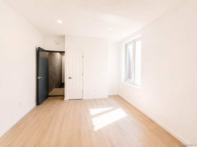 6946 64th Street 2R, Ridgewood, NY 11385