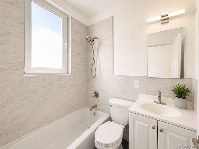 6946 64th Street 2R, Ridgewood, NY 11385