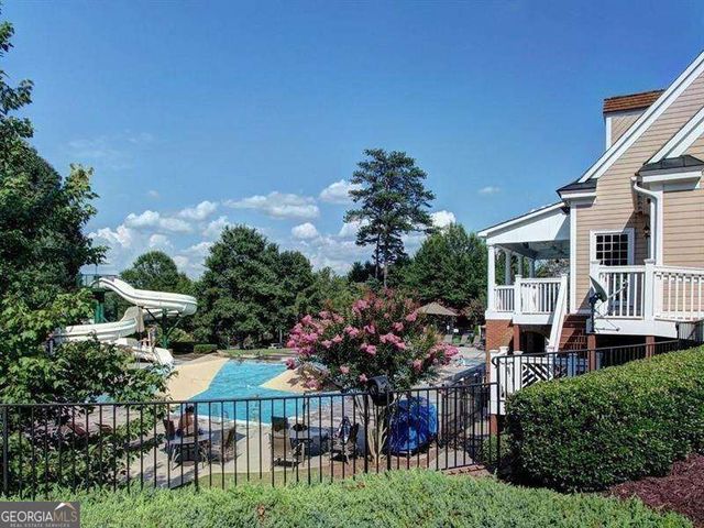 534 Vinings Estates Drive SE B6, Mableton, GA 30126
