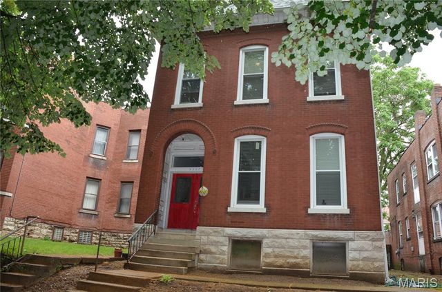 4557 Arco Avenue, St Louis, MO 63110