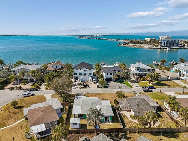 2427 BAYWOOD DRIVE W, Dunedin, FL 34698