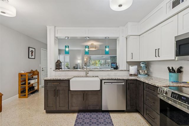 2427 BAYWOOD DRIVE W, Dunedin, FL 34698