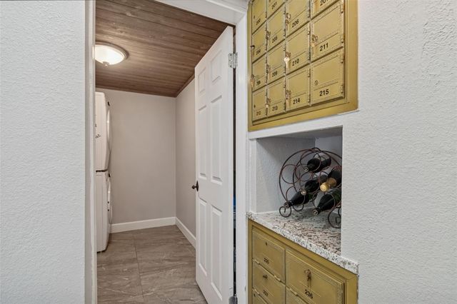 2427 BAYWOOD DRIVE W, Dunedin, FL 34698