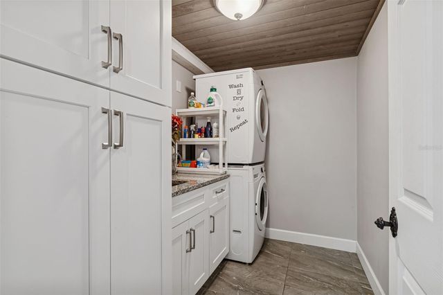 2427 BAYWOOD DRIVE W, Dunedin, FL 34698