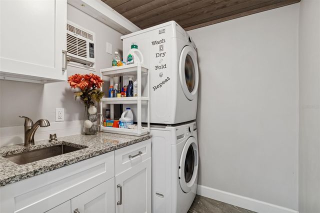 2427 BAYWOOD DRIVE W, Dunedin, FL 34698