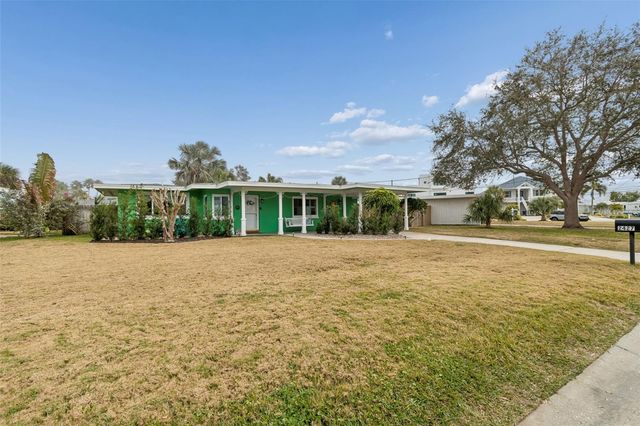 2427 BAYWOOD DRIVE W, Dunedin, FL 34698