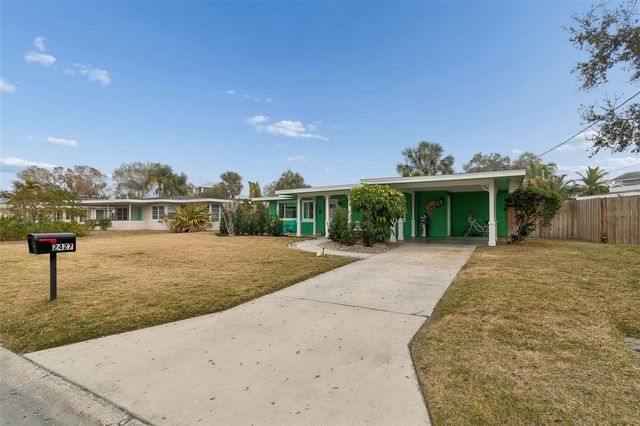 2427 BAYWOOD DRIVE W, Dunedin, FL 34698