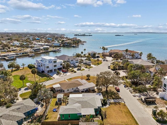 2427 BAYWOOD DRIVE W, Dunedin, FL 34698