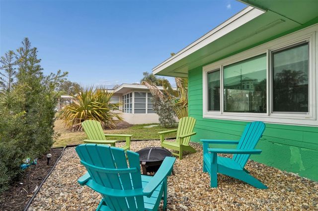 2427 BAYWOOD DRIVE W, Dunedin, FL 34698