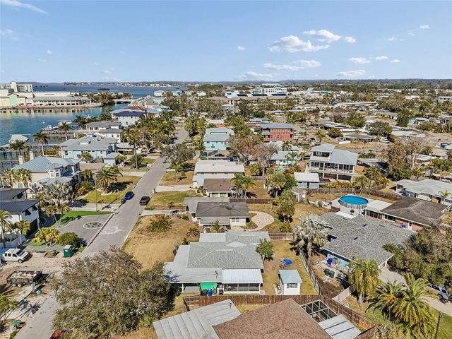 2427 BAYWOOD DRIVE W, Dunedin, FL 34698