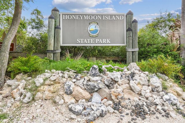 2427 BAYWOOD DRIVE W, Dunedin, FL 34698