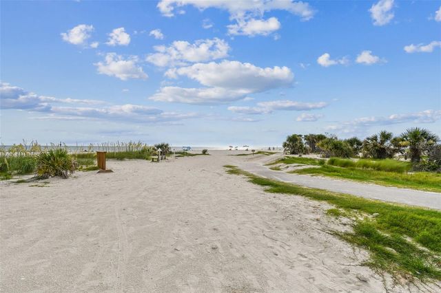 2427 BAYWOOD DRIVE W, Dunedin, FL 34698