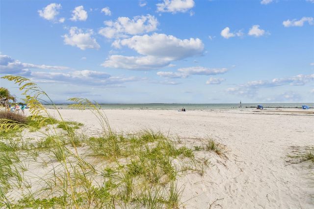 2427 BAYWOOD DRIVE W, Dunedin, FL 34698