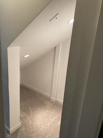 1718 6th Avenue S, Fargo, ND 58103