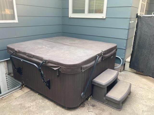 1718 6th Avenue S, Fargo, ND 58103