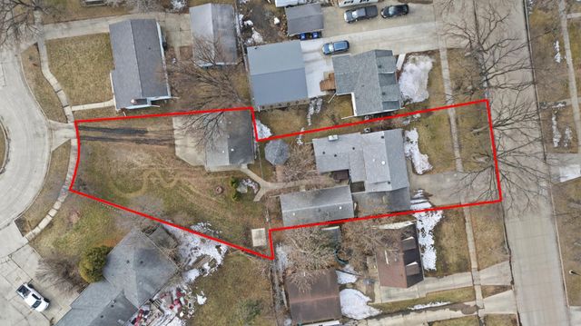 1718 6th Avenue S, Fargo, ND 58103