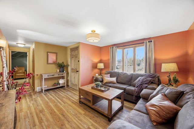 1718 6th Avenue S, Fargo, ND 58103