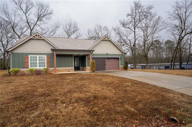 72 South Main Street, Maysville, GA 30558