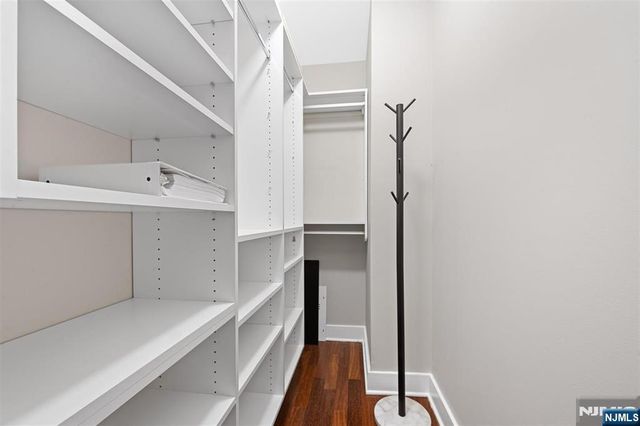 159 2nd Street 403, Jersey City, NJ 07302