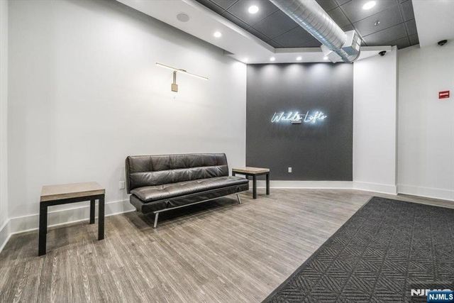 159 2nd Street 403, Jersey City, NJ 07302