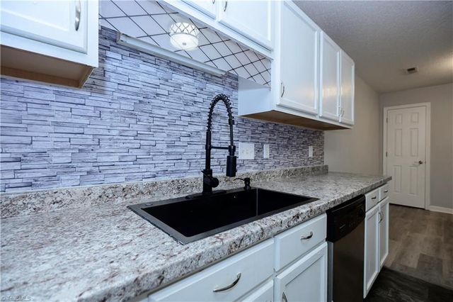 2624 Guyer Street 2B, High Point, NC 27265