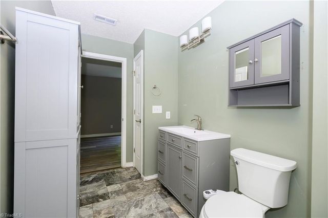 2624 Guyer Street 2B, High Point, NC 27265
