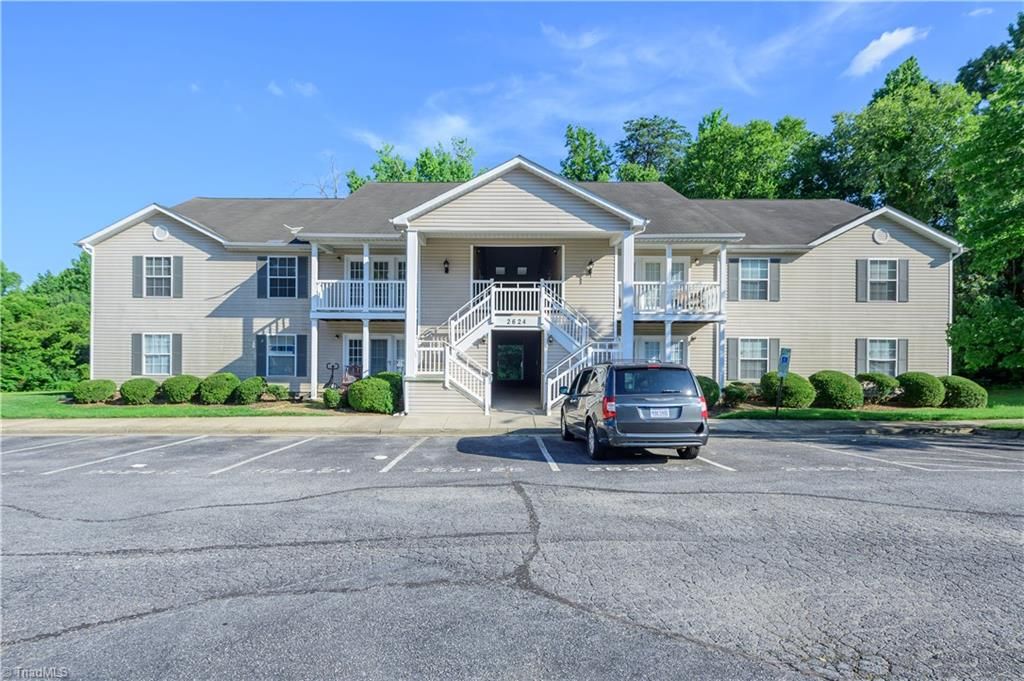 2624 Guyer Street 2B, High Point, NC 27265