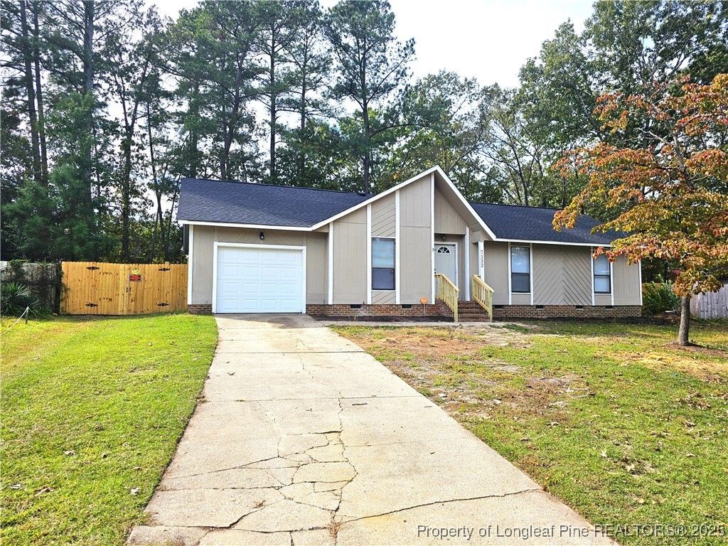 7132 Old Castle Drive, Fayetteville, NC 28314