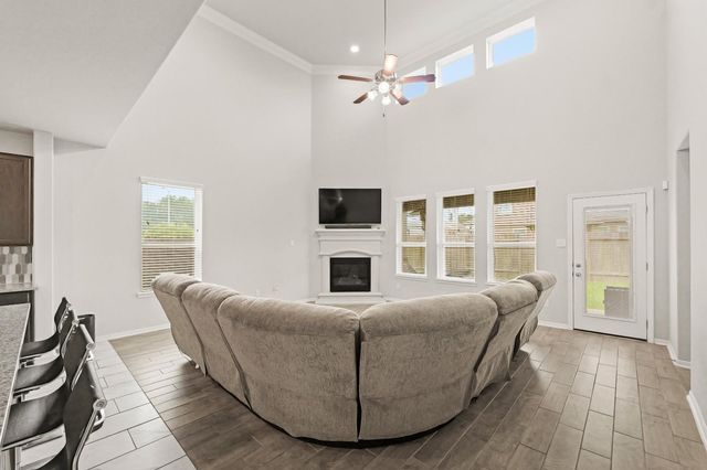 11107 Larkspur Dale Court, Houston, TX 77044