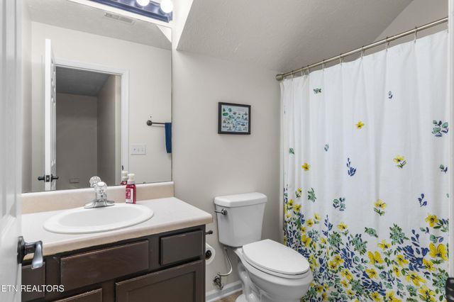 5726 Lagerfield Lane, Knoxville, TN 37918