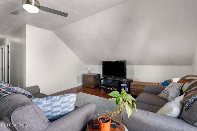 5726 Lagerfield Lane, Knoxville, TN 37918