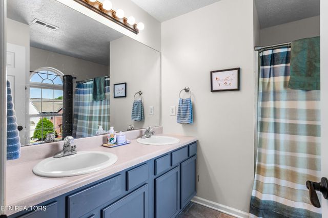 5726 Lagerfield Lane, Knoxville, TN 37918