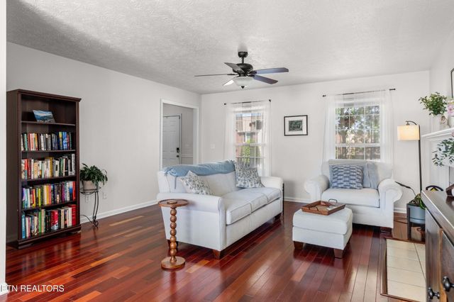 5726 Lagerfield Lane, Knoxville, TN 37918