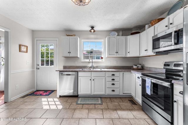 5726 Lagerfield Lane, Knoxville, TN 37918