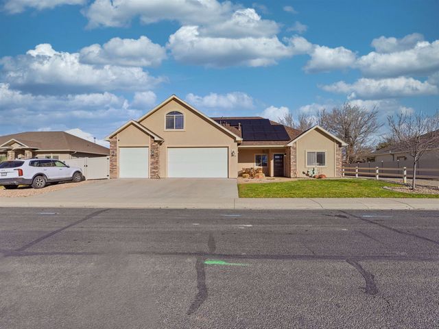 2904 River Bend Lane, Grand Junction, CO 81503