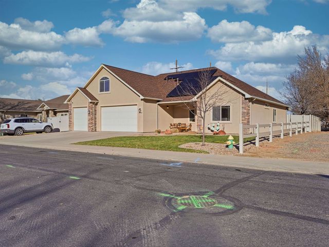 2904 River Bend Lane, Grand Junction, CO 81503