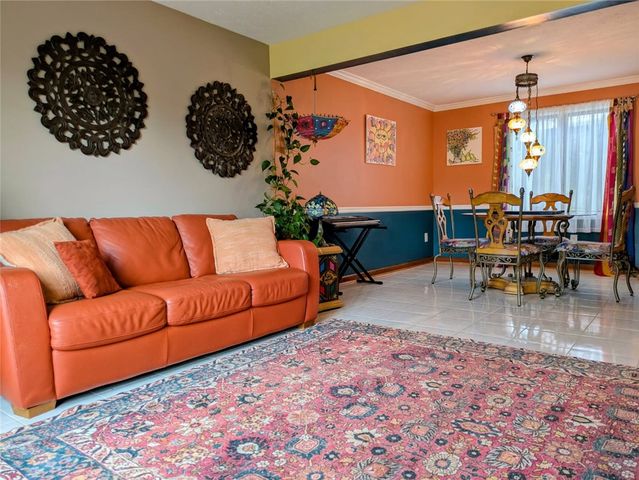 78 Old Well Road, Greece, NY 14626